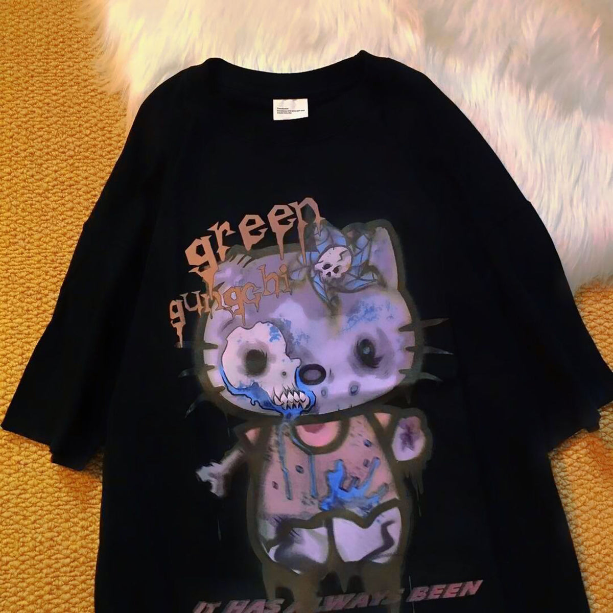 Kei Goth Hello Kitty Graphic T-Shirt